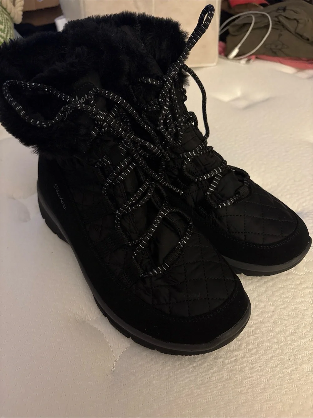 SKECHERS Black Quilted Lace-Up Athletic Sneakers, Faux Fur Lined, Memory Foam